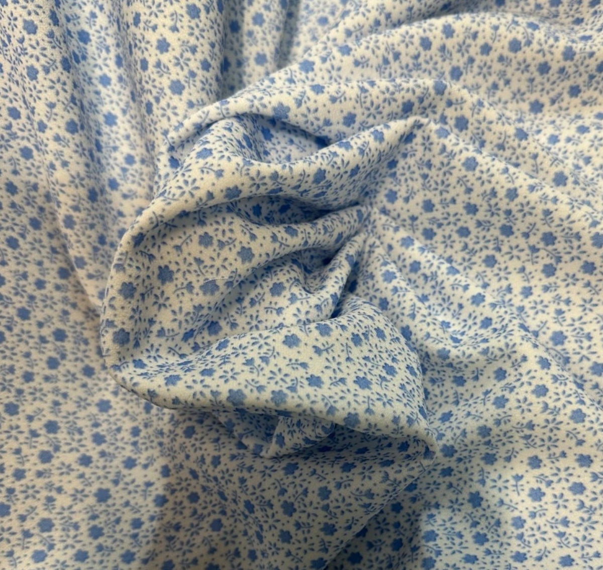 3 metres paisley multi colour scuba crepe jersey fabric 58 inches wide